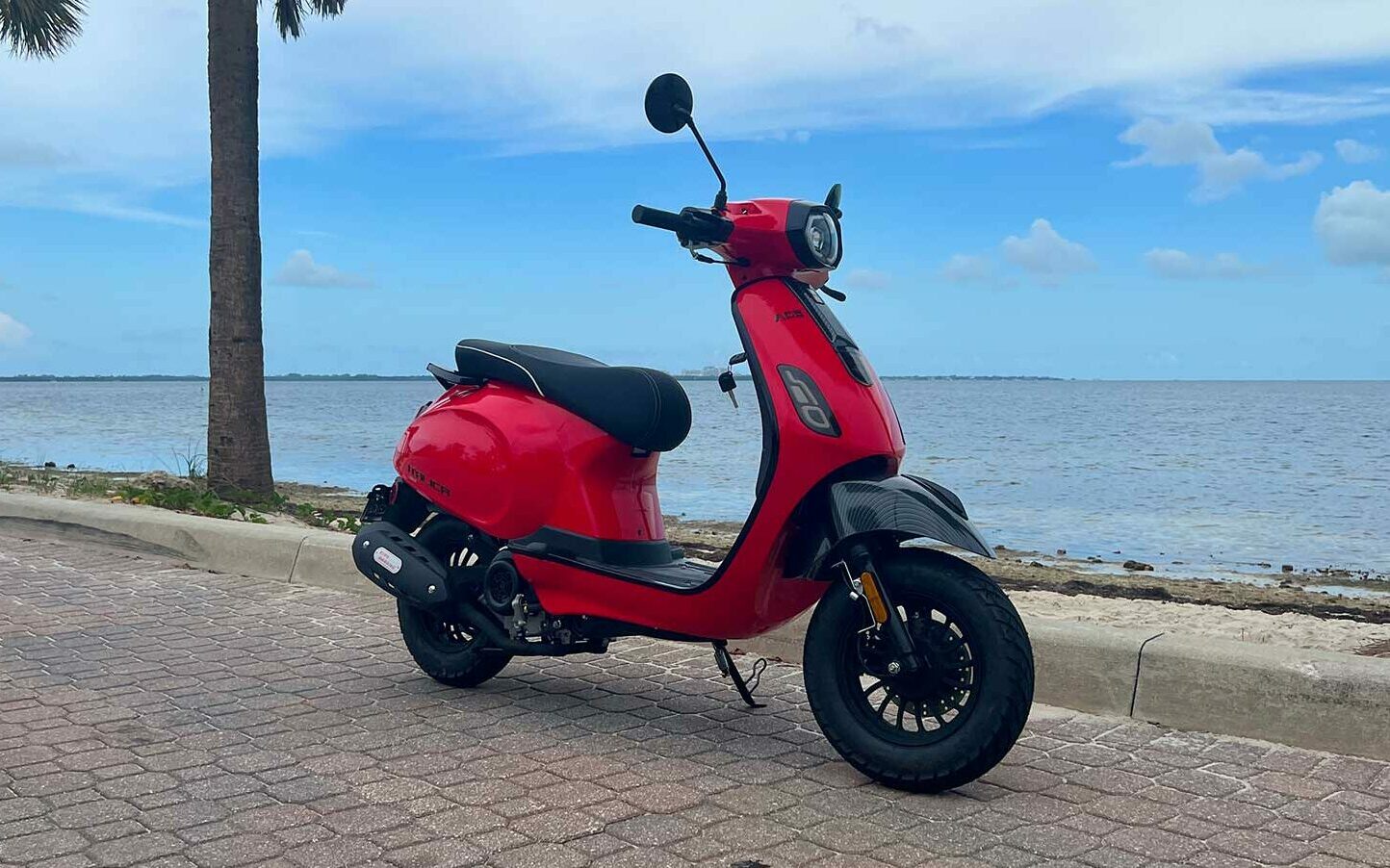 italica-age-50cc-scooter-rental-miami-front-right