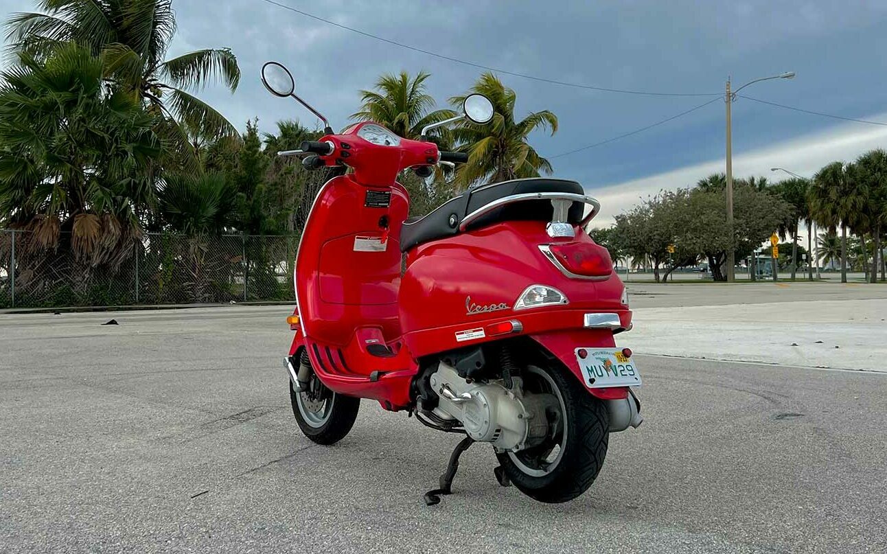 vespa-scooter-rental-red-back-left