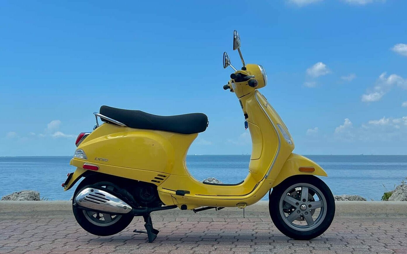 vespa-scooter-rental-lx50-yellow-right-side